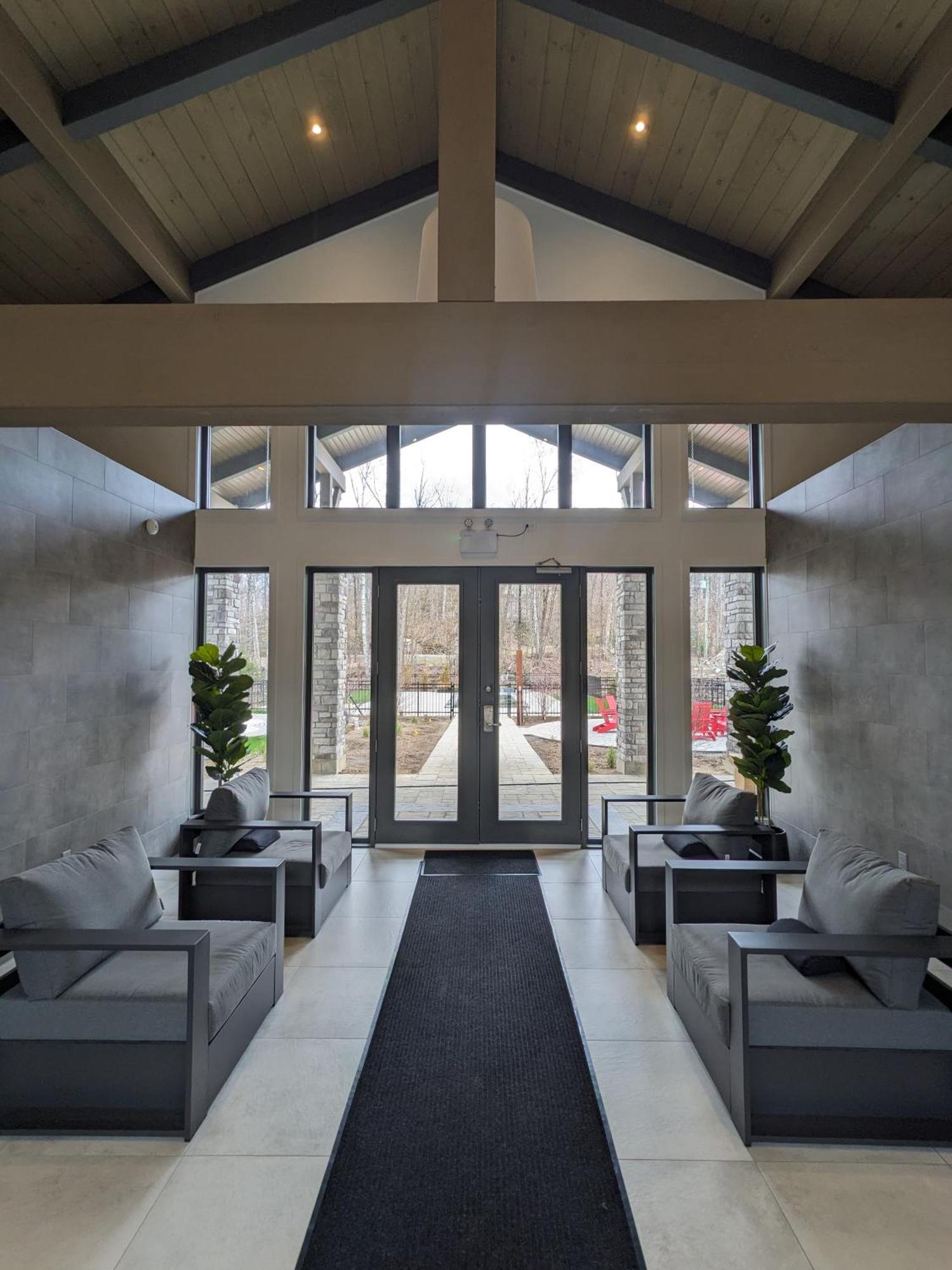 New !! Verbier Chelsea 204 Shuttle To